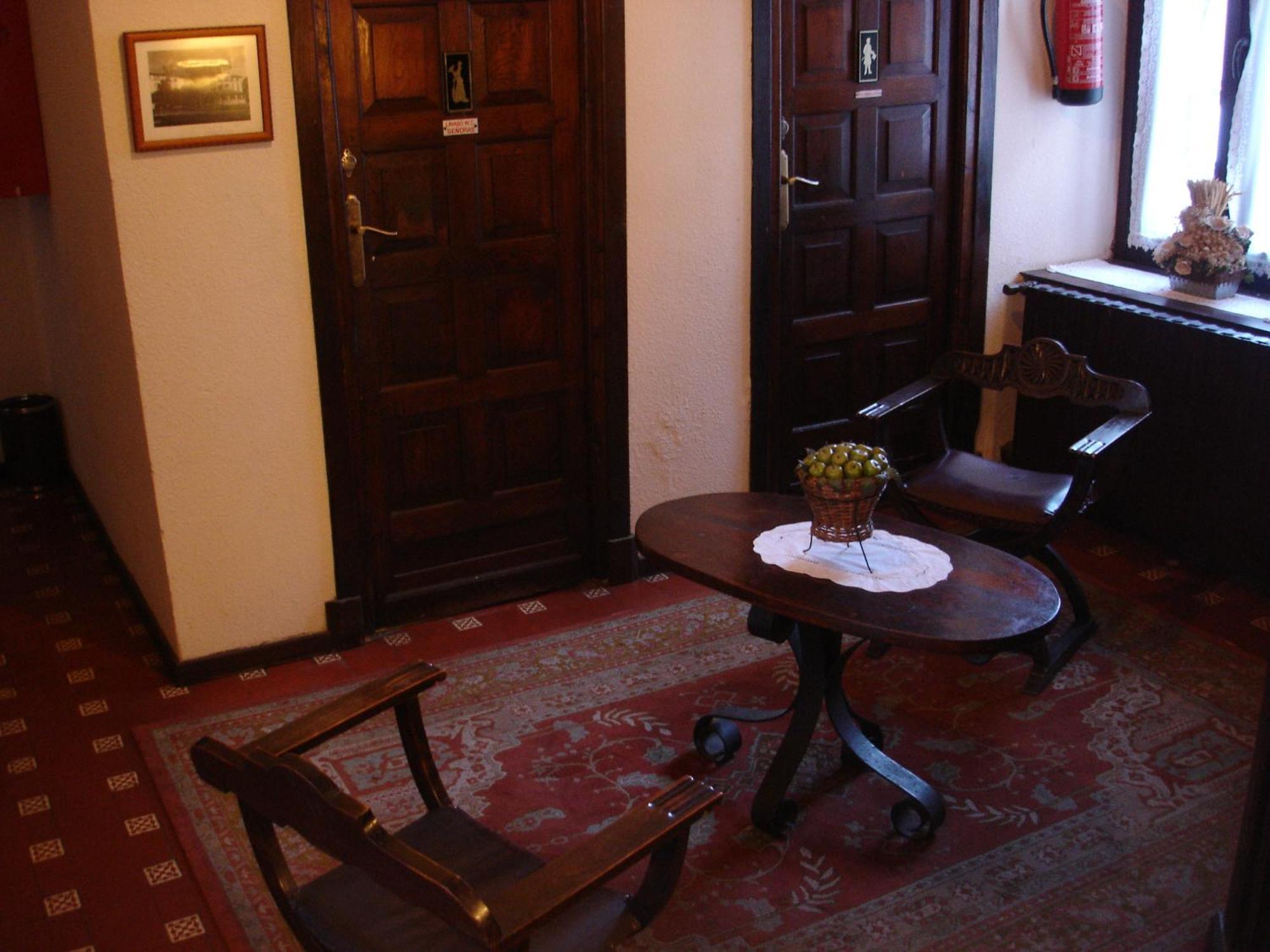 Hostal Ayestaran II Lekunberri Kültér fotó