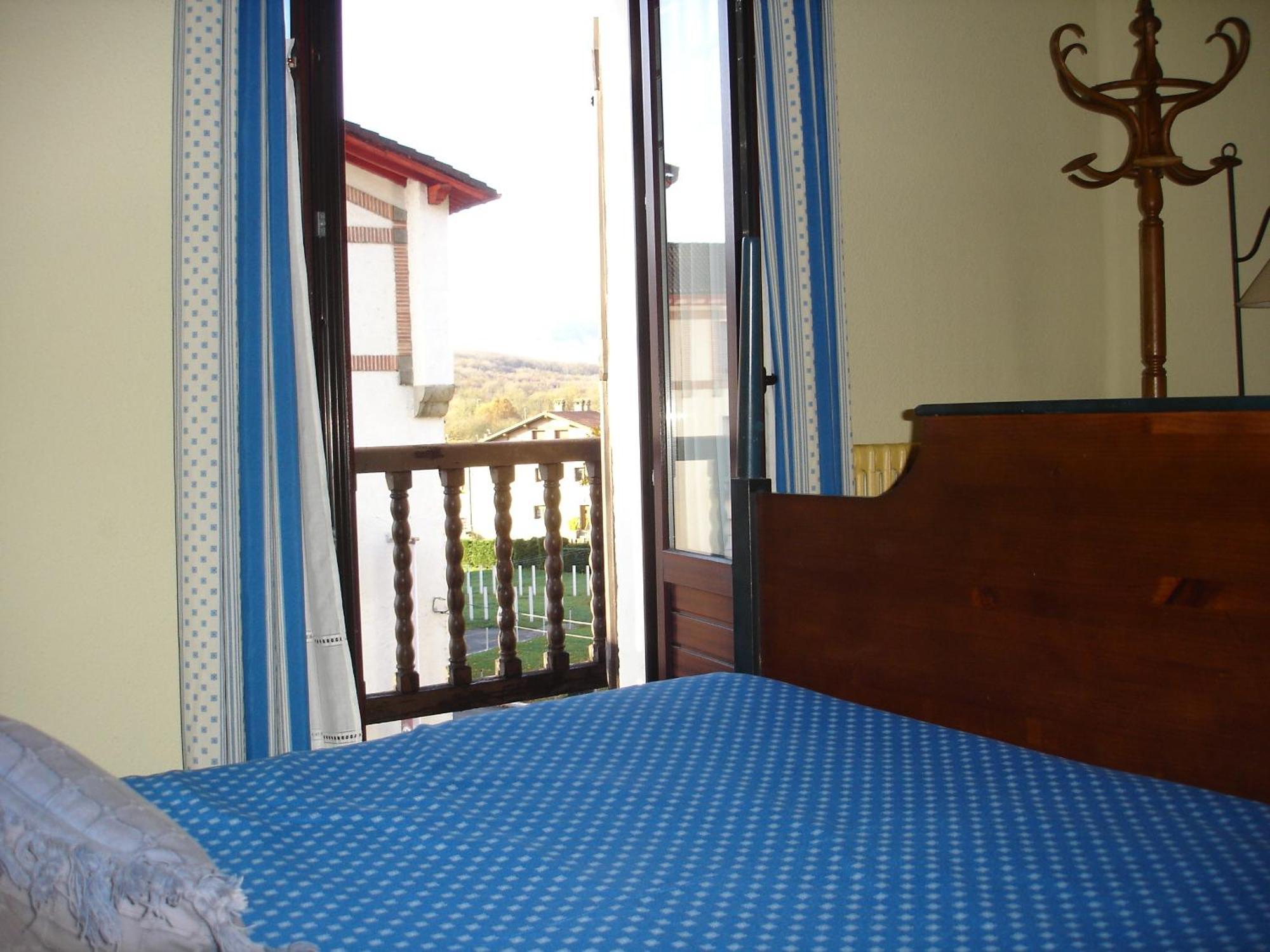 Hostal Ayestaran II Lekunberri Kültér fotó
