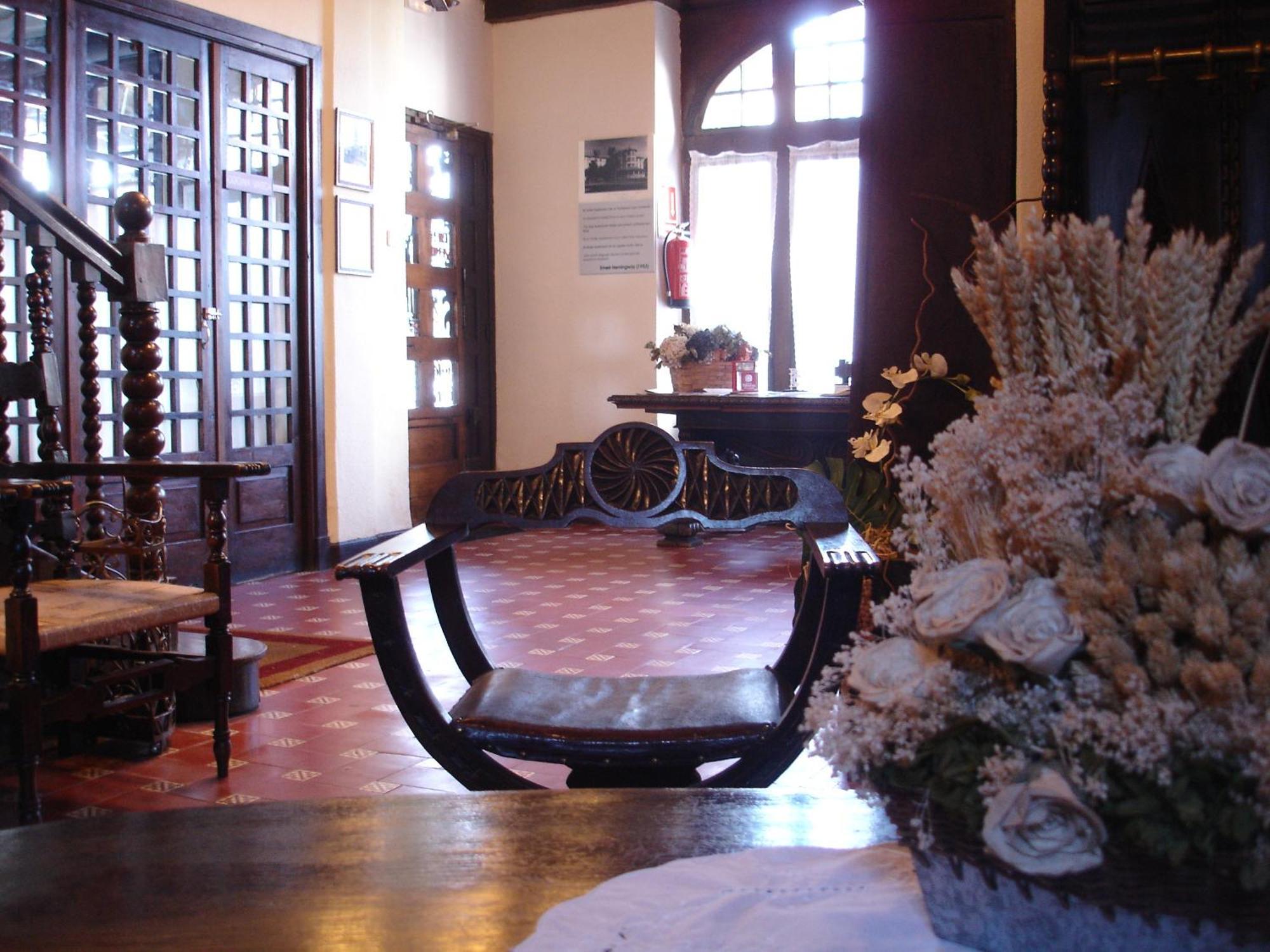 Hostal Ayestaran II Lekunberri Kültér fotó