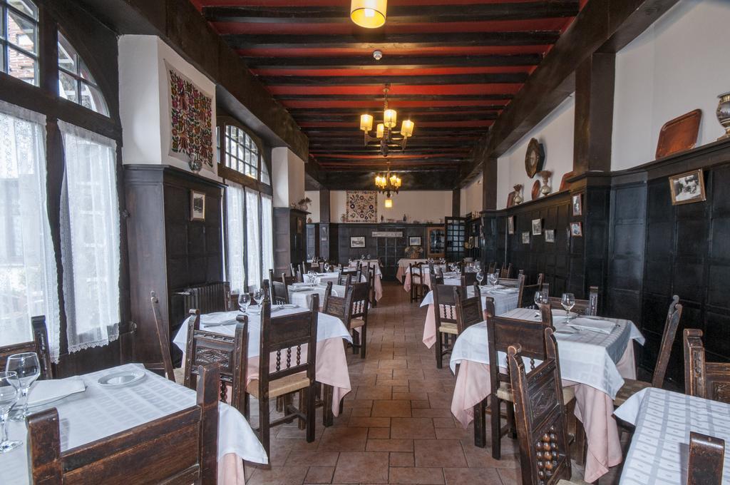 Hostal Ayestaran II Lekunberri Kültér fotó