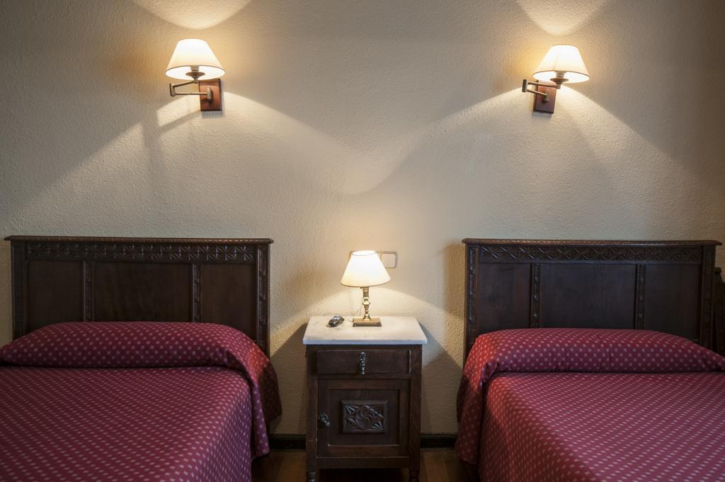 Hostal Ayestaran II Lekunberri Kültér fotó