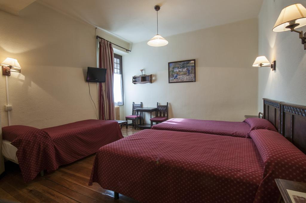 Hostal Ayestaran II Lekunberri Kültér fotó