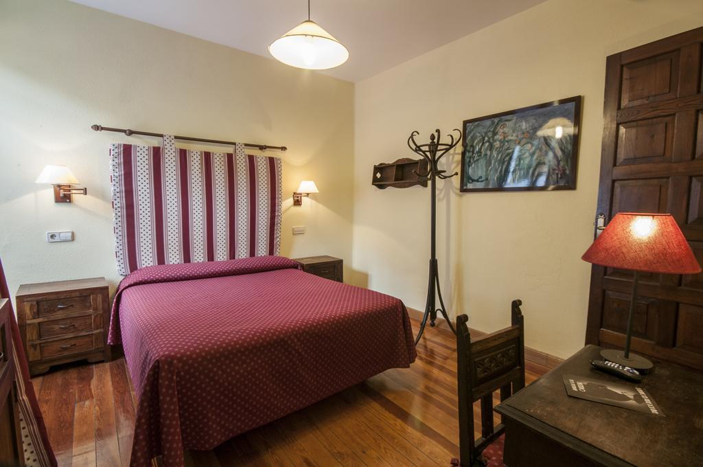 Hostal Ayestaran II Lekunberri Kültér fotó