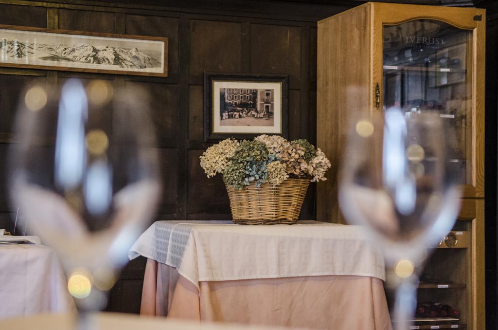 Hostal Ayestaran II Lekunberri Kültér fotó